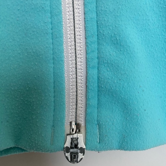 Lululemon Stride Hoodie. Size 4 - Picture 5 of 6